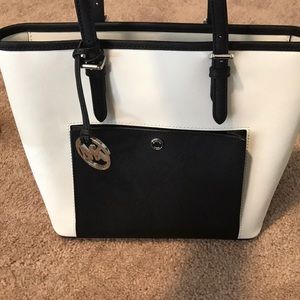 Michael Kors black & white bag small/medium
